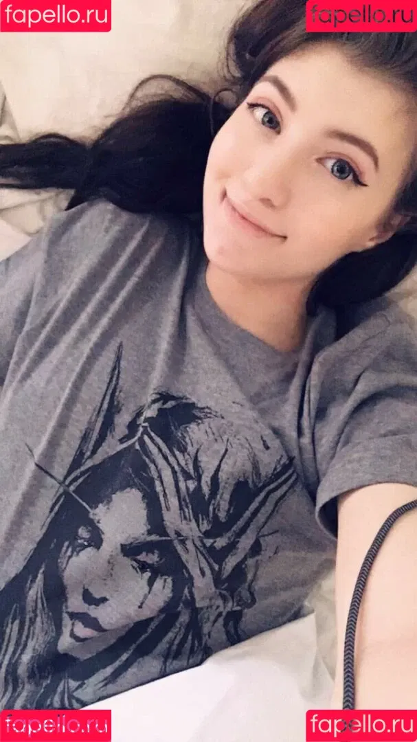 Elizabeth Reed / KawaiiiKitten / KawaiiiKitty / elizabethreed / hi_its_elizabeth_reed Onlyfans Photo Gallery 
