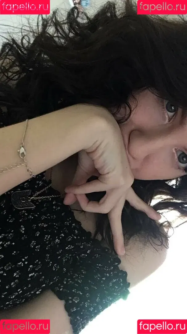 Elizabeth Reed / KawaiiiKitten / KawaiiiKitty / elizabethreed / hi_its_elizabeth_reed Onlyfans Photo Gallery 