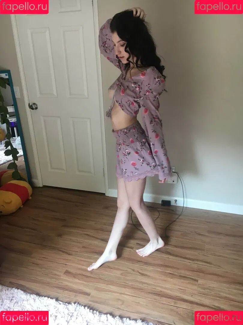 Elizabeth Reed / KawaiiiKitten / KawaiiiKitty / elizabethreed / hi_its_elizabeth_reed Onlyfans Photo Gallery 