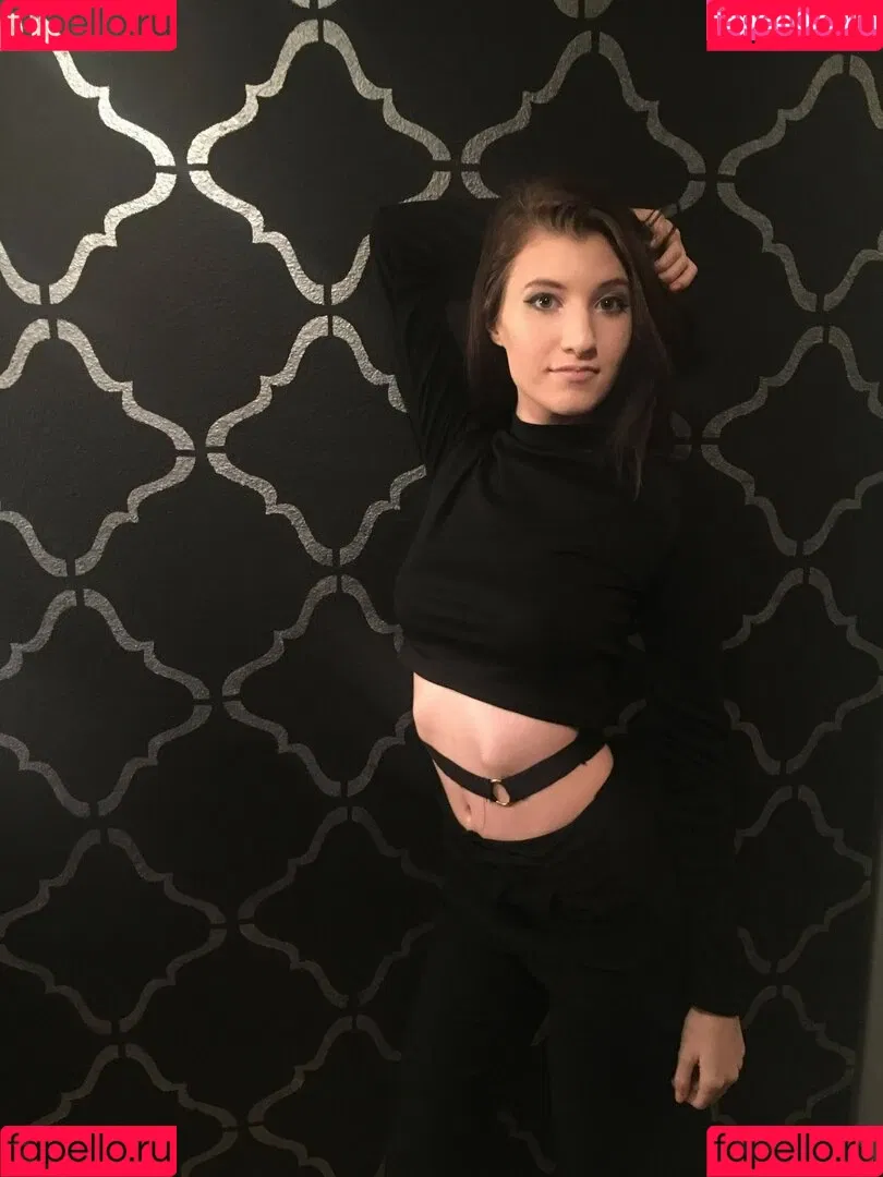 Elizabeth Reed / KawaiiiKitten / KawaiiiKitty / elizabethreed / hi_its_elizabeth_reed Onlyfans Photo Gallery 