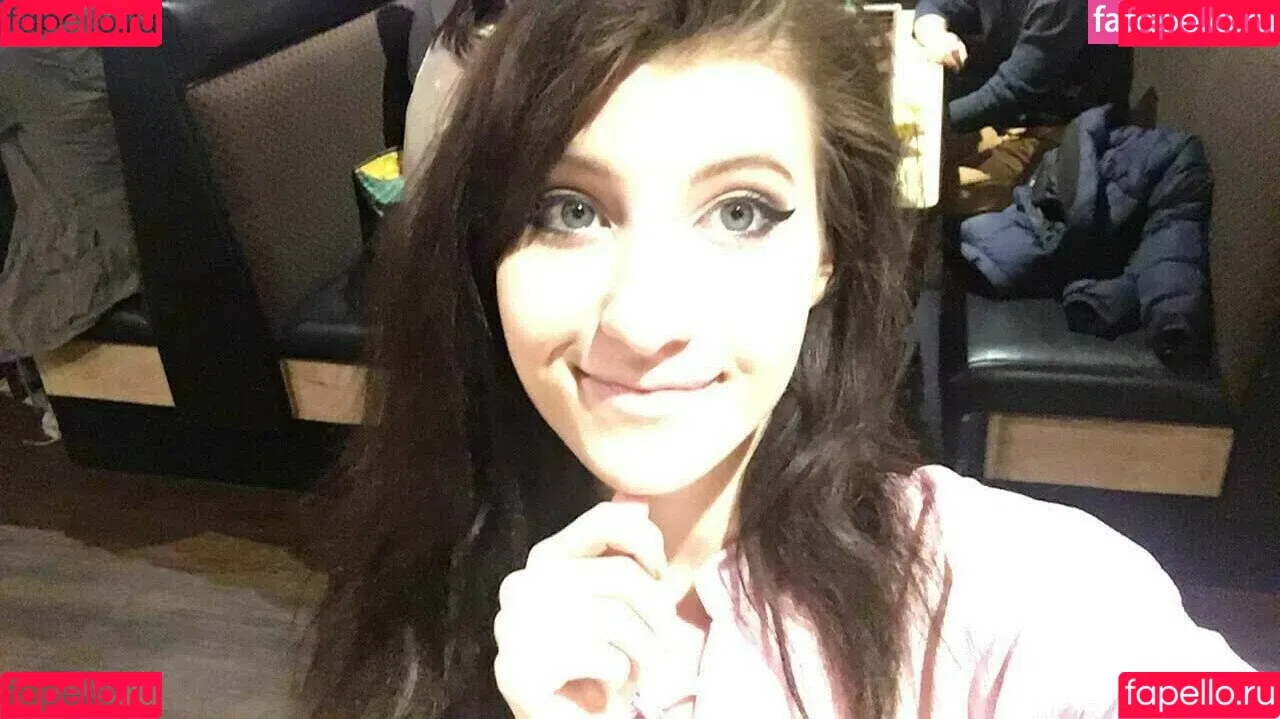 Elizabeth Reed / KawaiiiKitten / KawaiiiKitty / elizabethreed / hi_its_elizabeth_reed Onlyfans Photo Gallery 