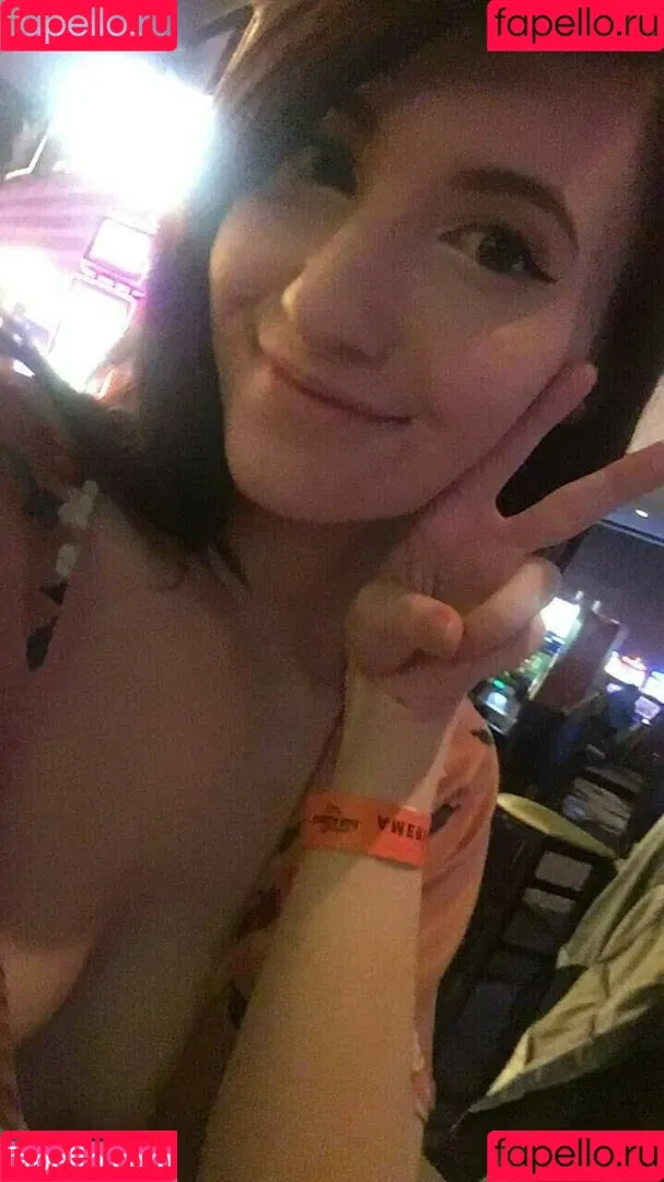 Elizabeth Reed / KawaiiiKitten / KawaiiiKitty / elizabethreed / hi_its_elizabeth_reed Onlyfans Photo Gallery 