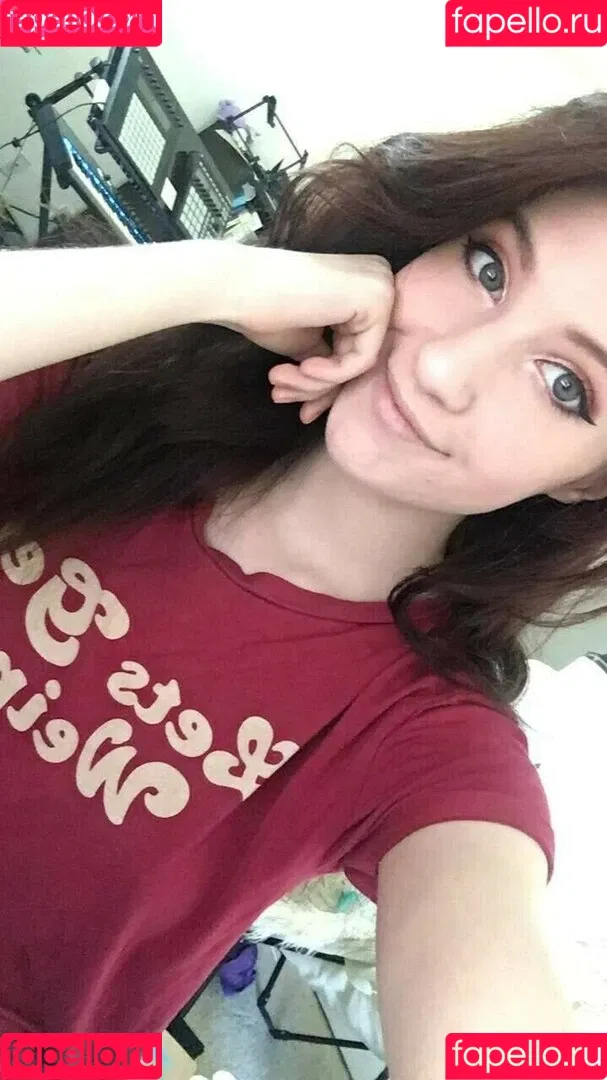 Elizabeth Reed / KawaiiiKitten / KawaiiiKitty / elizabethreed / hi_its_elizabeth_reed Onlyfans Photo Gallery 