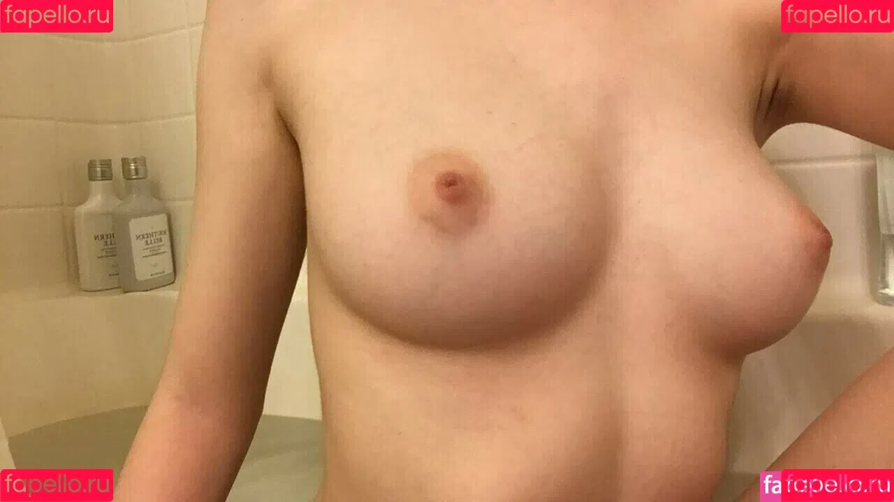 Elizabeth Reed / KawaiiiKitten / KawaiiiKitty / elizabethreed / hi_its_elizabeth_reed Onlyfans Photo Gallery 