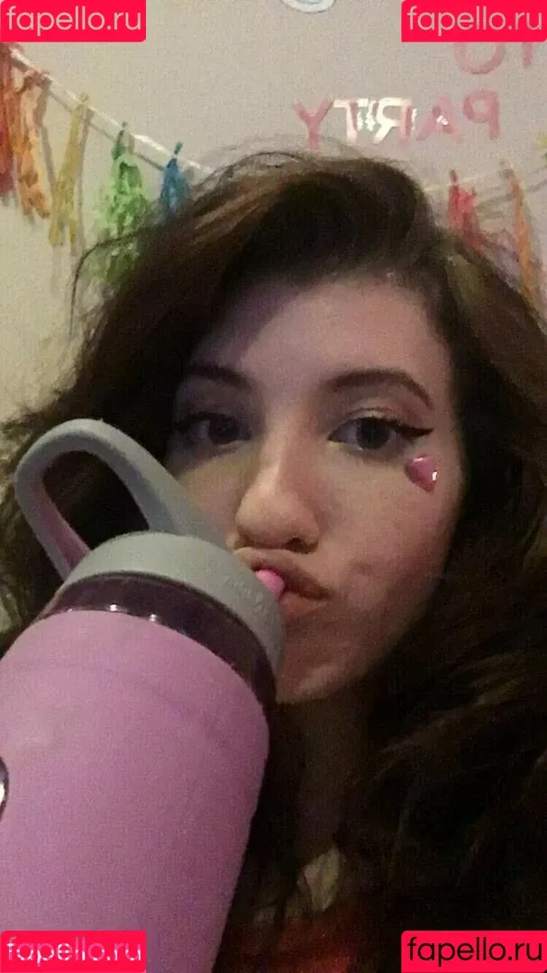 Elizabeth Reed / KawaiiiKitten / KawaiiiKitty / elizabethreed / hi_its_elizabeth_reed Onlyfans Photo Gallery 