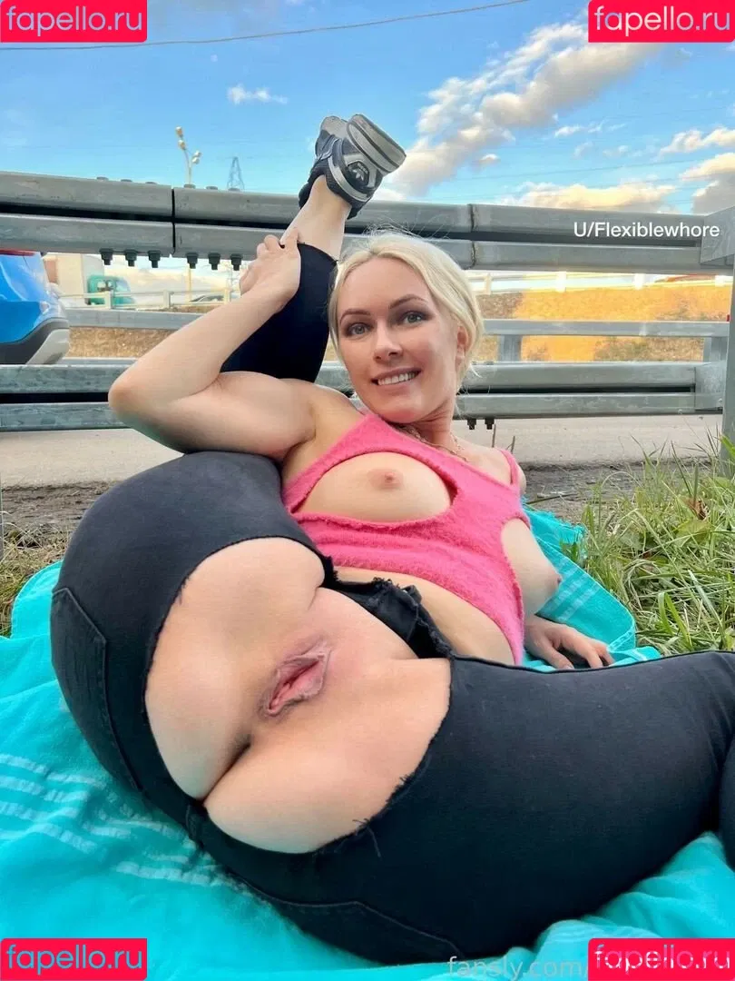Anna Delos / AnnaDelos / annaadelos Onlyfans Photo Gallery 
