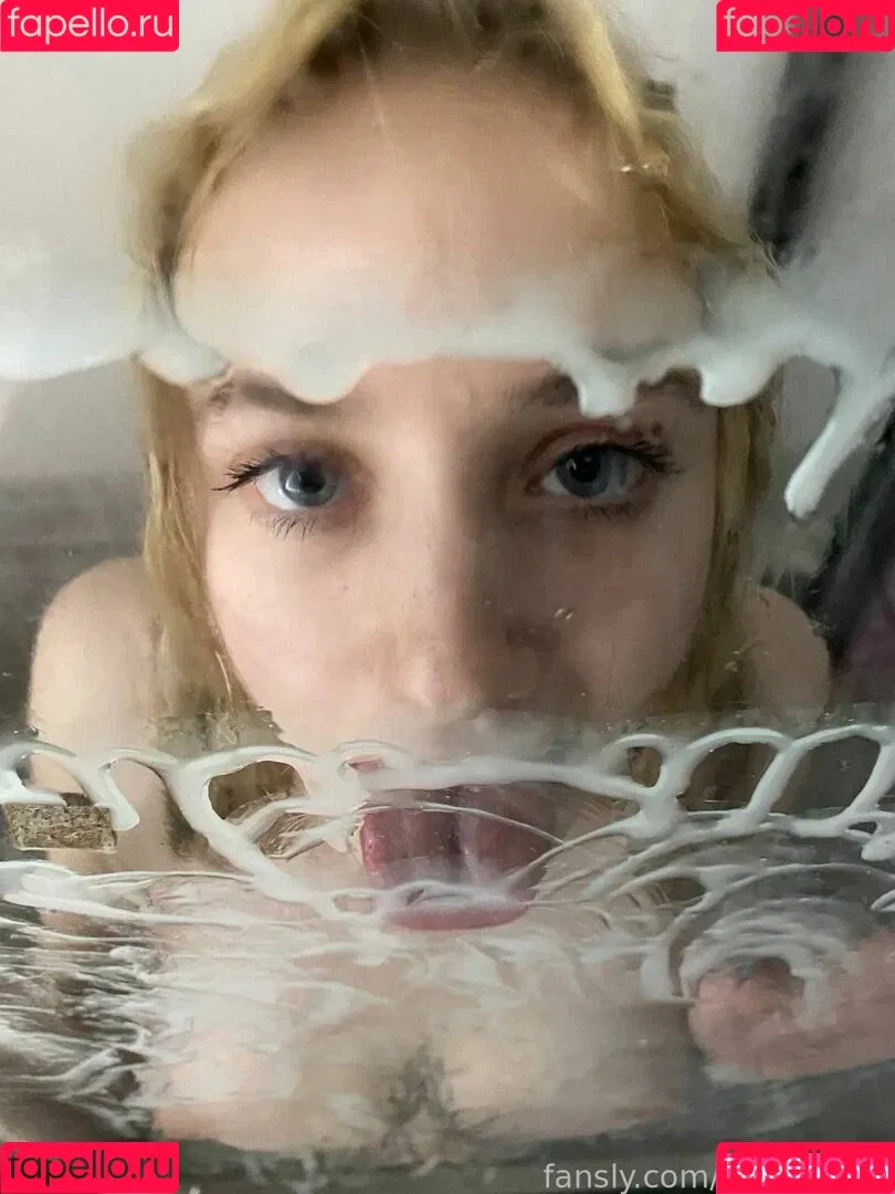 Anna Delos / AnnaDelos / annaadelos Onlyfans Photo Gallery 