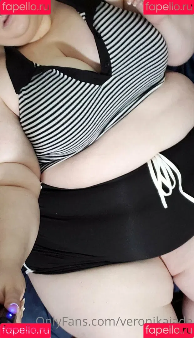 veronikajade / veronikaxjade Onlyfans Photo Gallery 