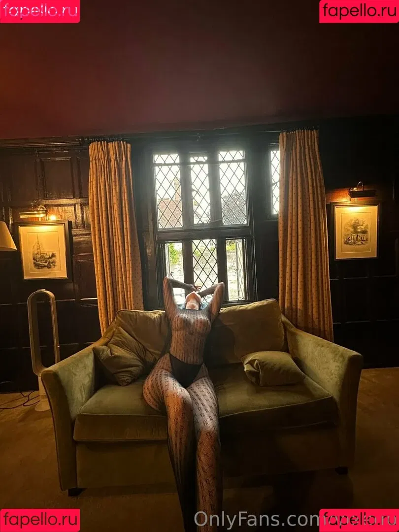 Vixenp / officialvixenv Onlyfans Photo Gallery 