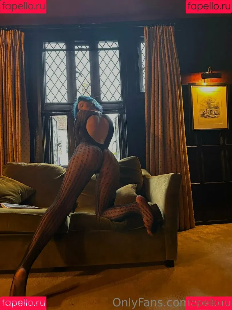 Vixenp / officialvixenv Onlyfans Photo Gallery 