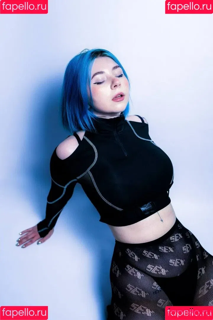 Vixenp / officialvixenv Onlyfans Photo Gallery 