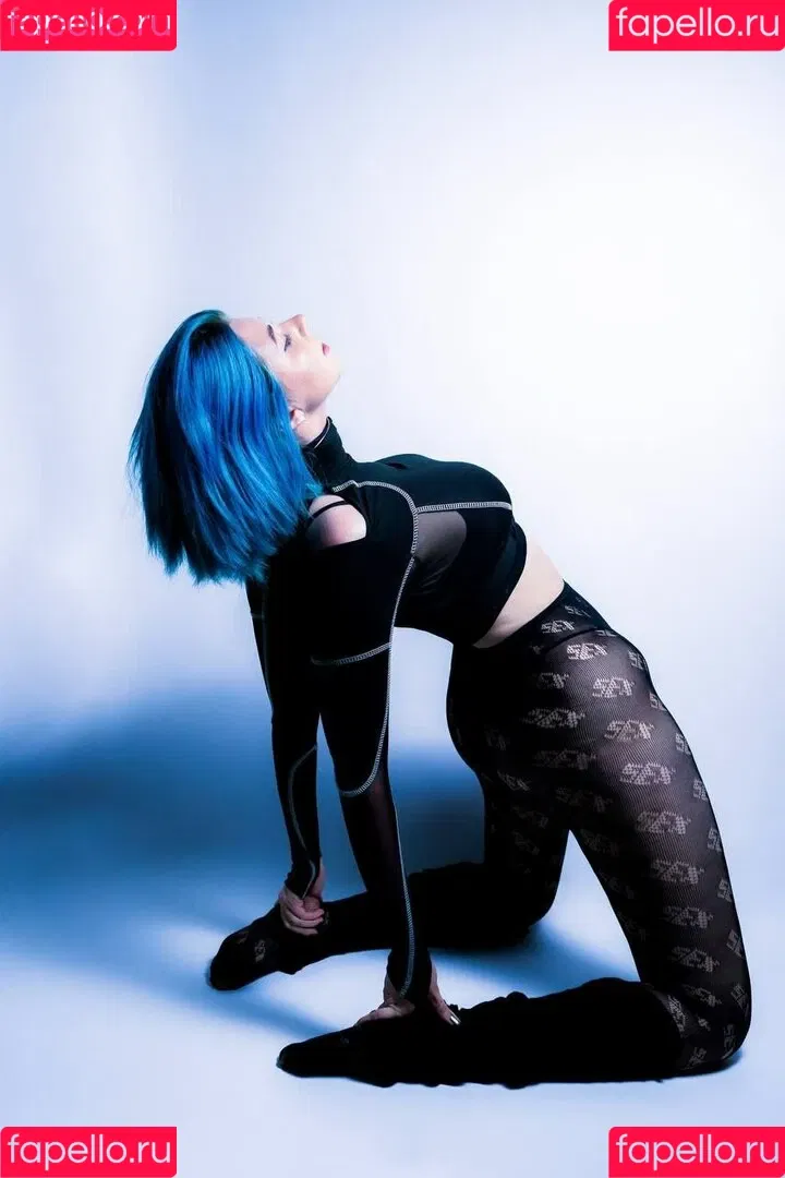 Vixenp / officialvixenv Onlyfans Photo Gallery 