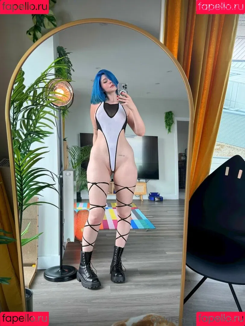 Vixenp / officialvixenv Onlyfans Photo Gallery 