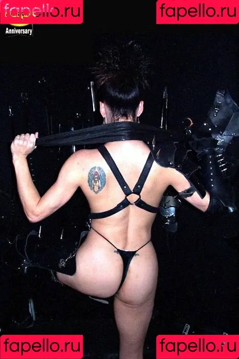 Cortney / Courtney VanWales / KVWXXX / Kourtney / Kourtney Van Wales / Vancie Vega / kourtneydash / starringkourtneypaige Onlyfans Photo Gallery 