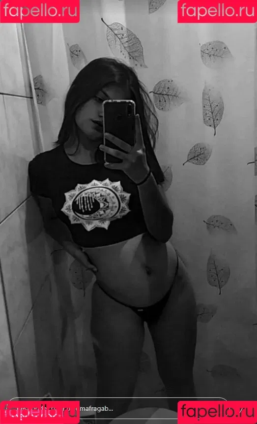 gabyguterres2021 / lauratavora / umapave Onlyfans Photo Gallery 