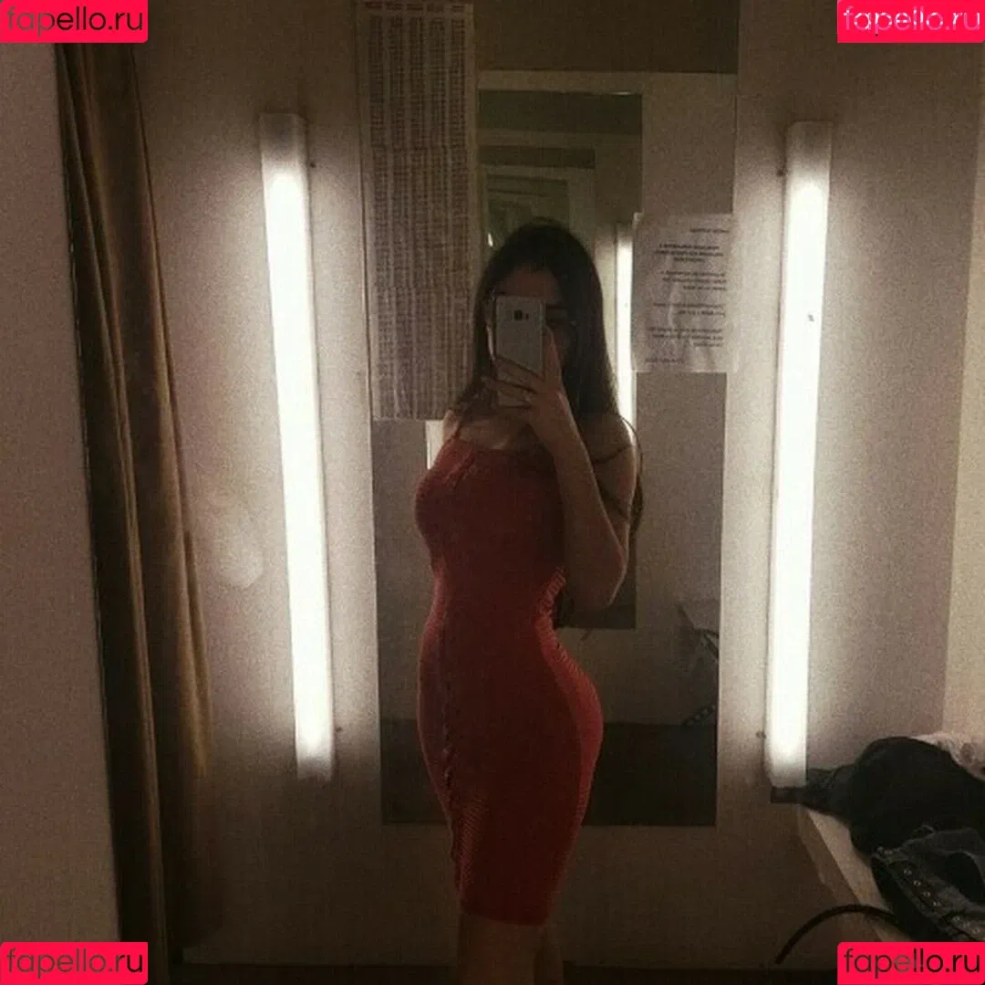 gabyguterres2021 / lauratavora / umapave Onlyfans Photo Gallery 