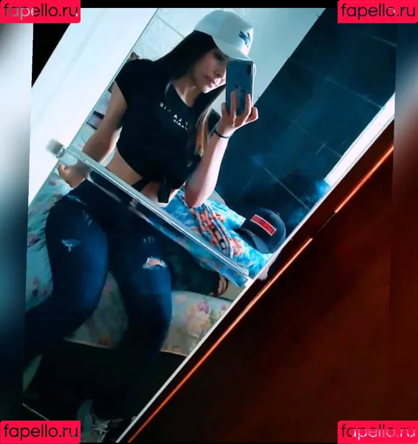 gabyguterres2021 / lauratavora / umapave Onlyfans Photo Gallery 