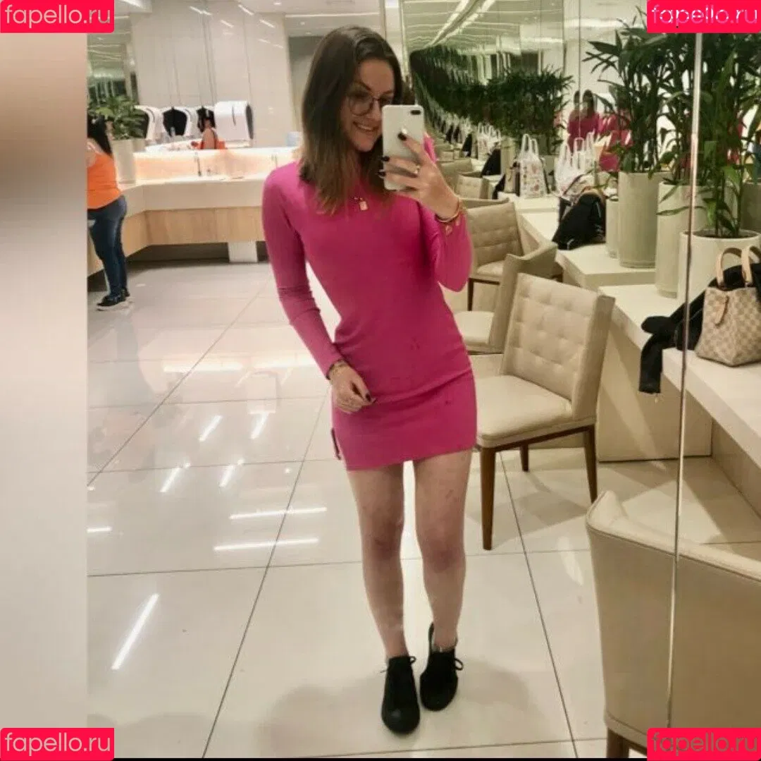 gabyguterres2021 / lauratavora / umapave Onlyfans Photo Gallery 