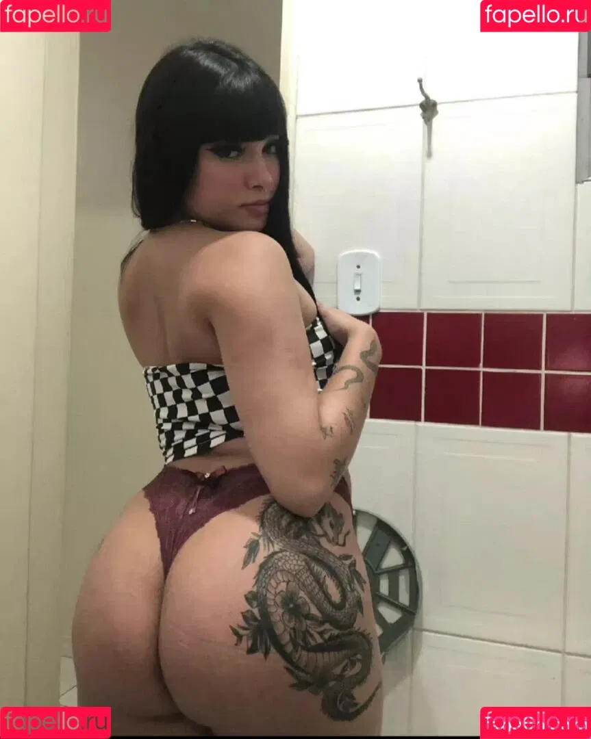 gabyguterres2021 / lauratavora / umapave Onlyfans Photo Gallery 