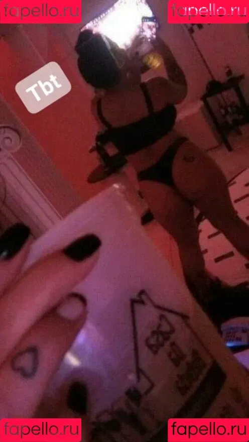 gabyguterres2021 / lauratavora / umapave Onlyfans Photo Gallery 