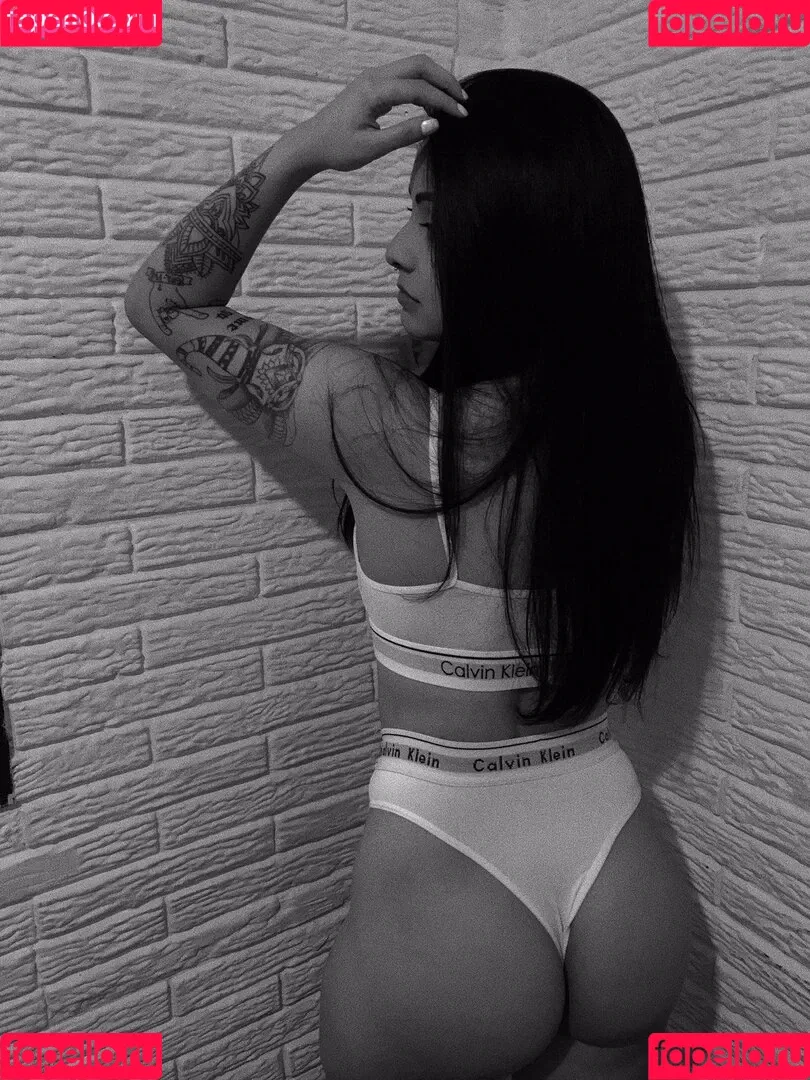gabyguterres2021 / lauratavora / umapave Onlyfans Photo Gallery 