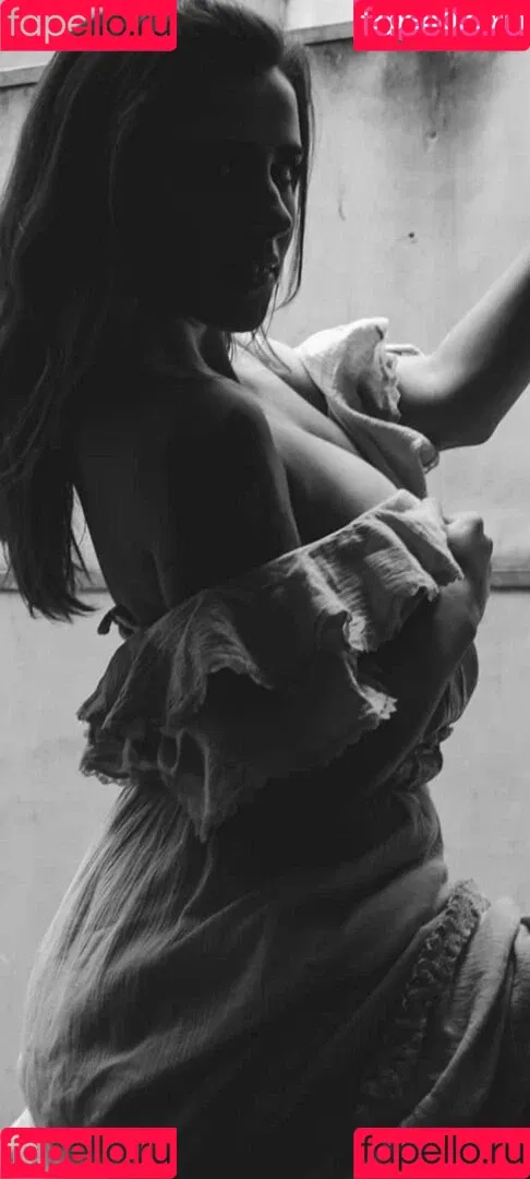 gabyguterres2021 / lauratavora / umapave Onlyfans Photo Gallery 