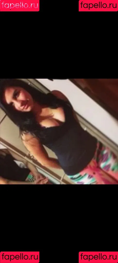 gabyguterres2021 / lauratavora / umapave Onlyfans Photo Gallery 