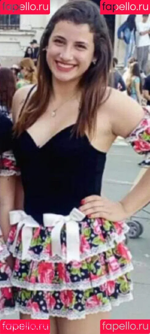 gabyguterres2021 / lauratavora / umapave Onlyfans Photo Gallery 