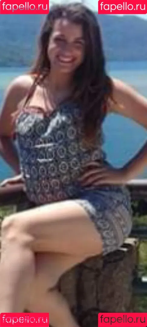 gabyguterres2021 / lauratavora / umapave Onlyfans Photo Gallery 