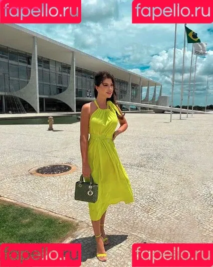 gabyguterres2021 / lauratavora / umapave Onlyfans Photo Gallery 