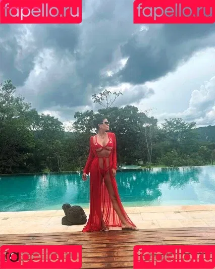 gabyguterres2021 / lauratavora / umapave Onlyfans Photo Gallery 