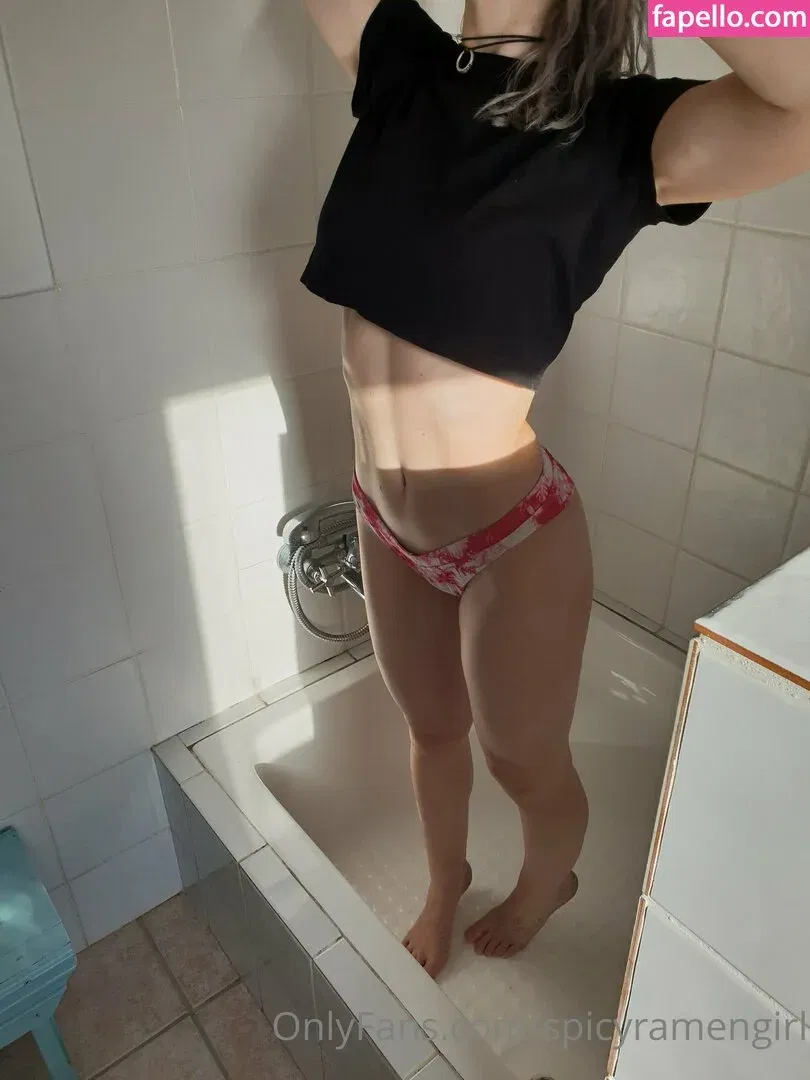 Spicyramenslut1 / spicy_ramengirl / spicyramengirl Onlyfans Photo Gallery 