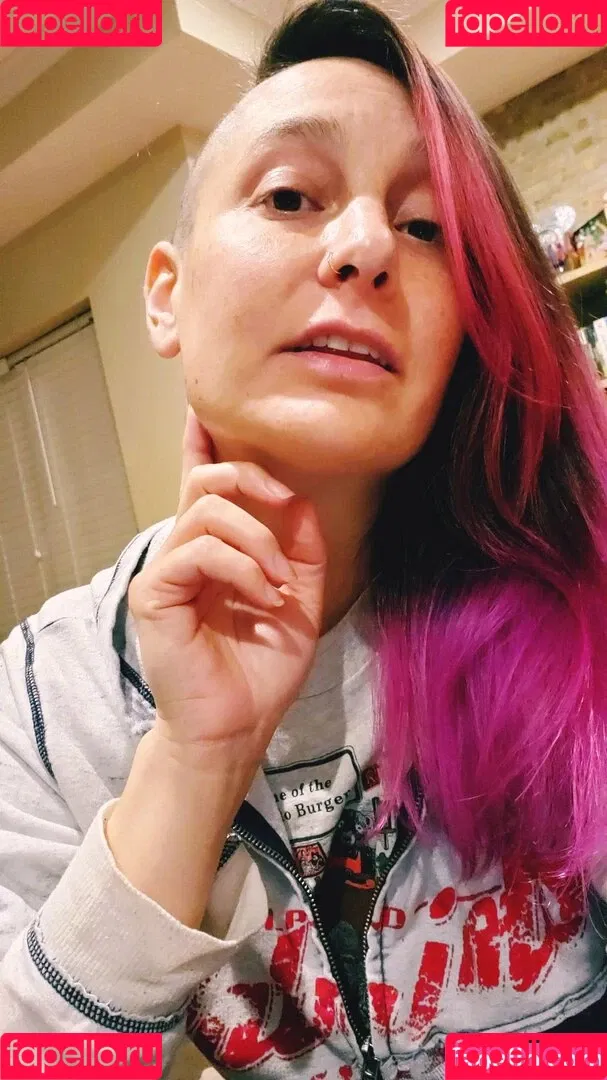Geekremixalot / staceysilvatv Onlyfans Photo Gallery 