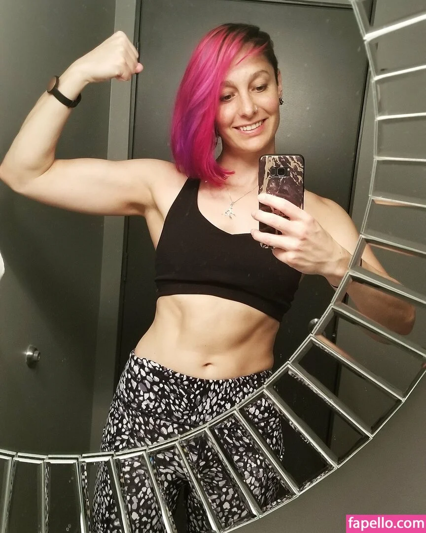 Geekremixalot / staceysilvatv Onlyfans Photo Gallery 