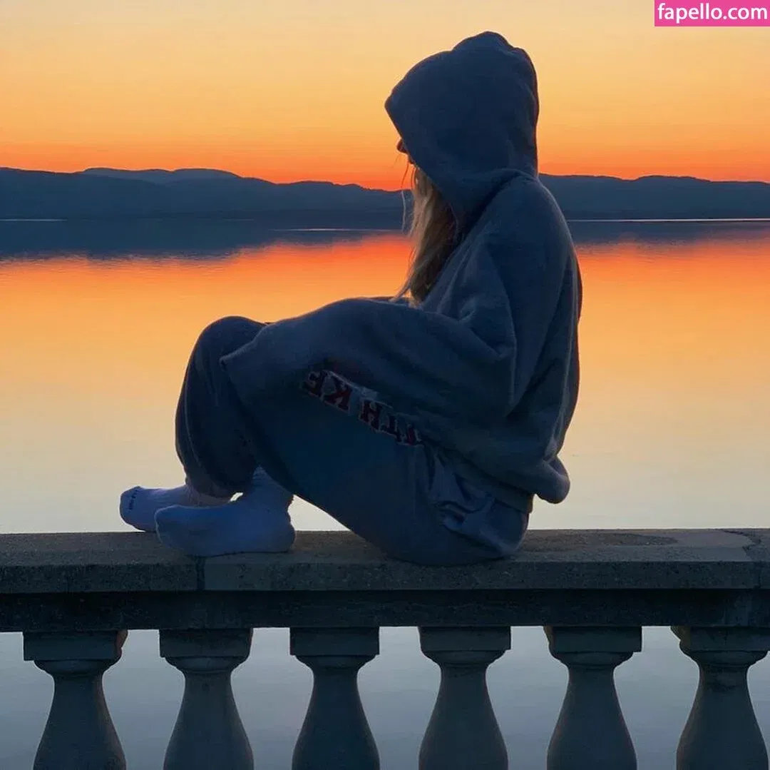 Lola Dubrul / loladubrul Onlyfans Photo Gallery 