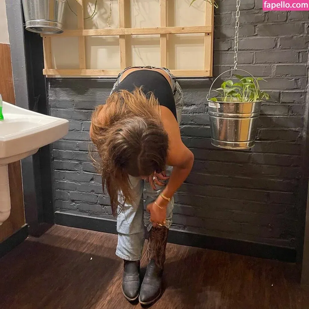 Lola Dubrul / loladubrul Onlyfans Photo Gallery 