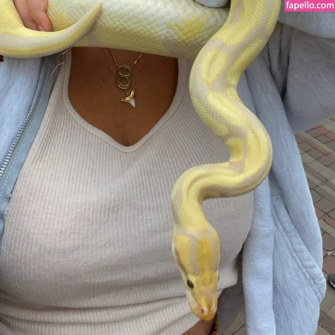 Lola Dubrul / loladubrul Onlyfans Photo Gallery 