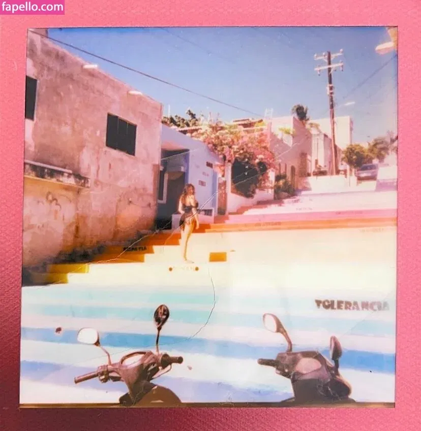 Lola Dubrul / loladubrul Onlyfans Photo Gallery 