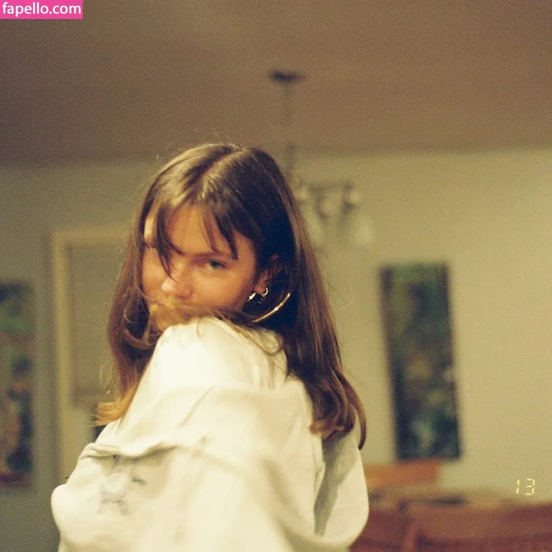 Lola Dubrul / loladubrul Onlyfans Photo Gallery 