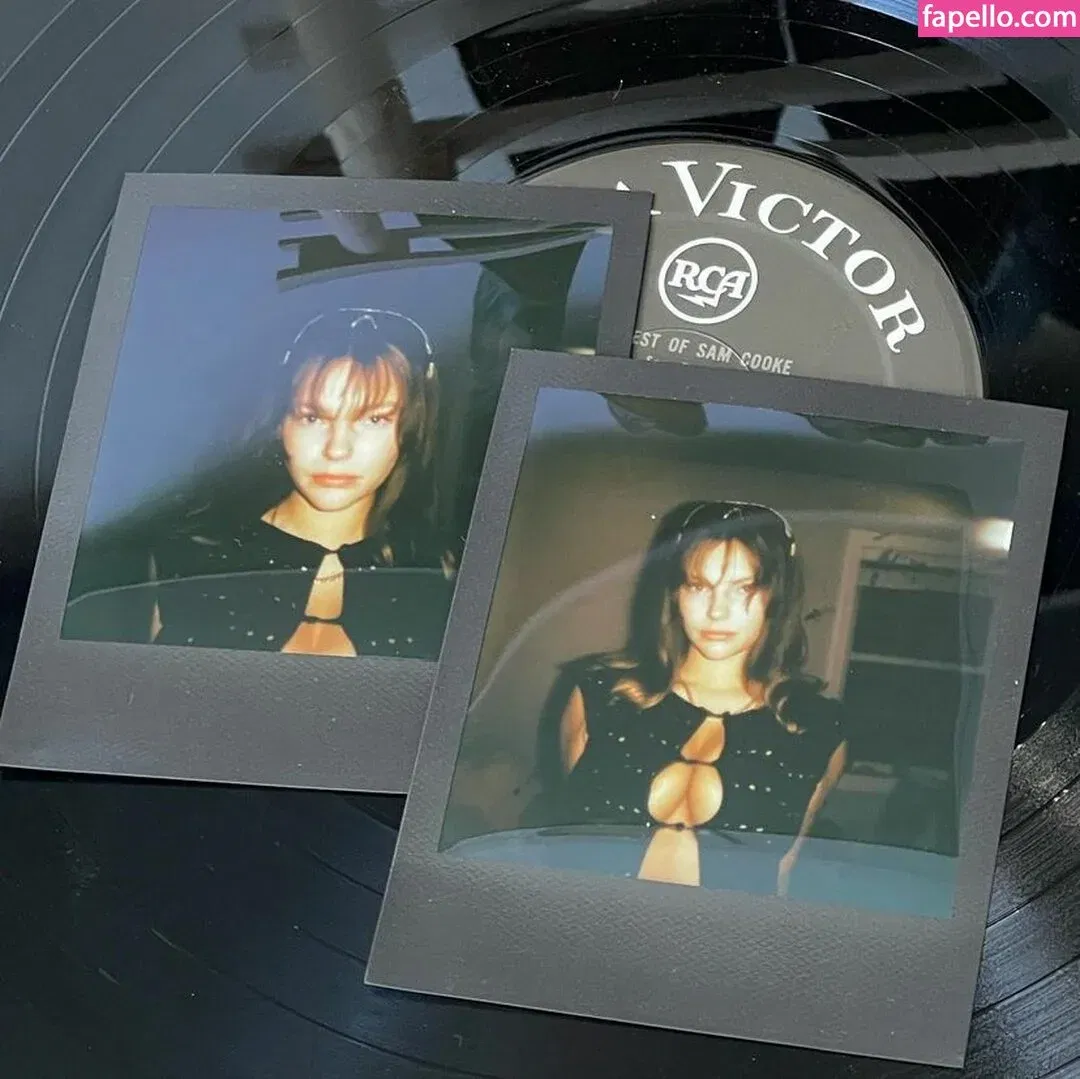 Lola Dubrul / loladubrul Onlyfans Photo Gallery 