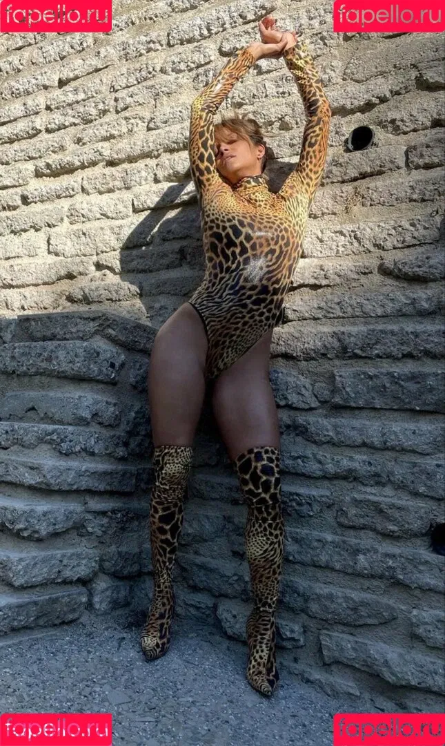 Halle Berry / halleberry / hberry01 Onlyfans Photo Gallery 