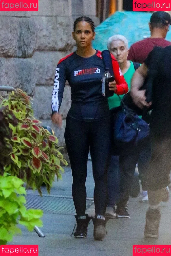 Halle Berry / halleberry / hberry01 Onlyfans Photo Gallery 