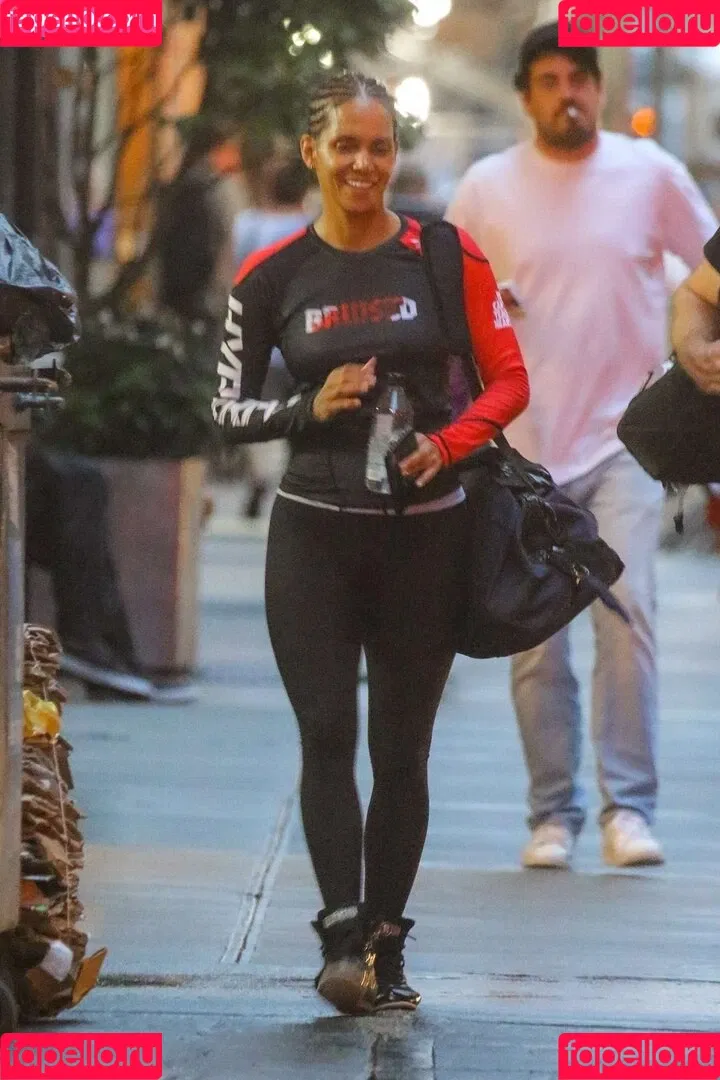 Halle Berry / halleberry / hberry01 Onlyfans Photo Gallery 