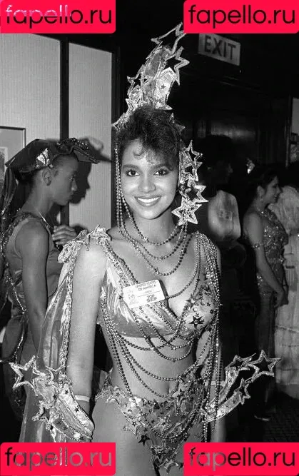 Halle Berry / halleberry / hberry01 Onlyfans Photo Gallery 