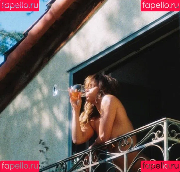 Halle Berry / halleberry / hberry01 Onlyfans Photo Gallery 