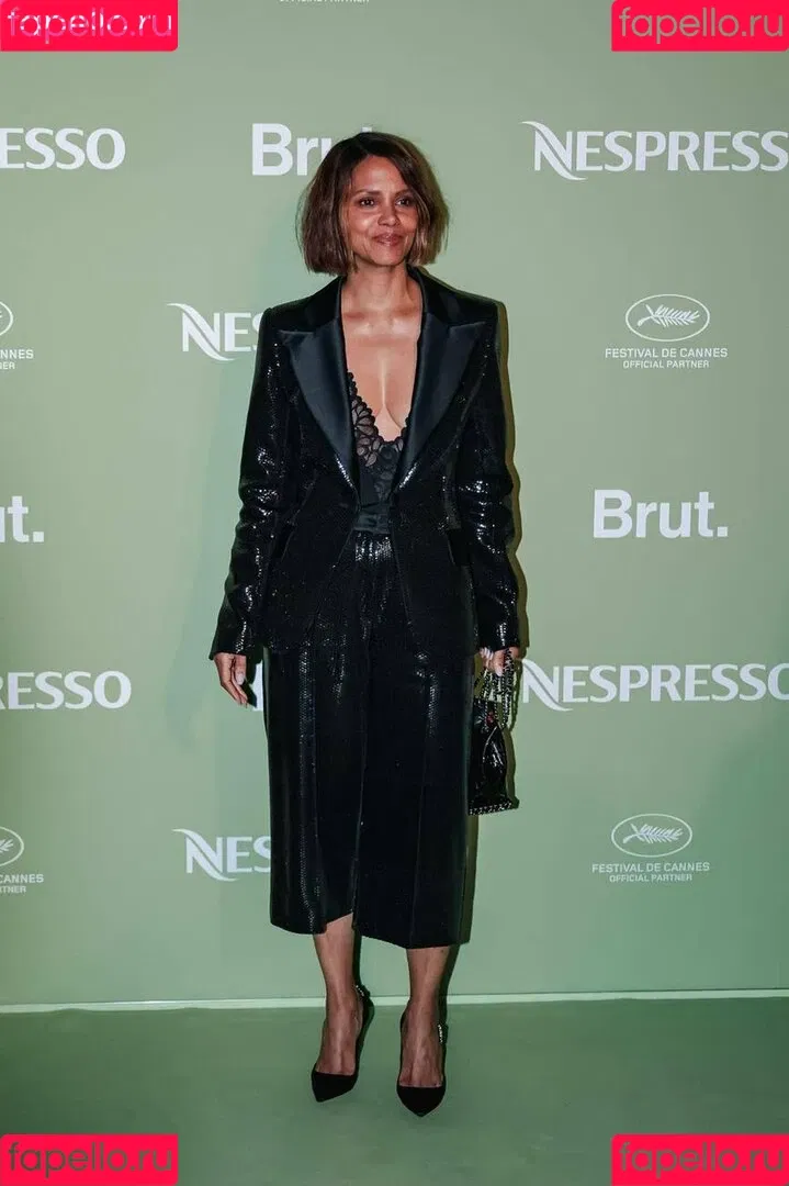 Halle Berry / halleberry / hberry01 Onlyfans Photo Gallery 