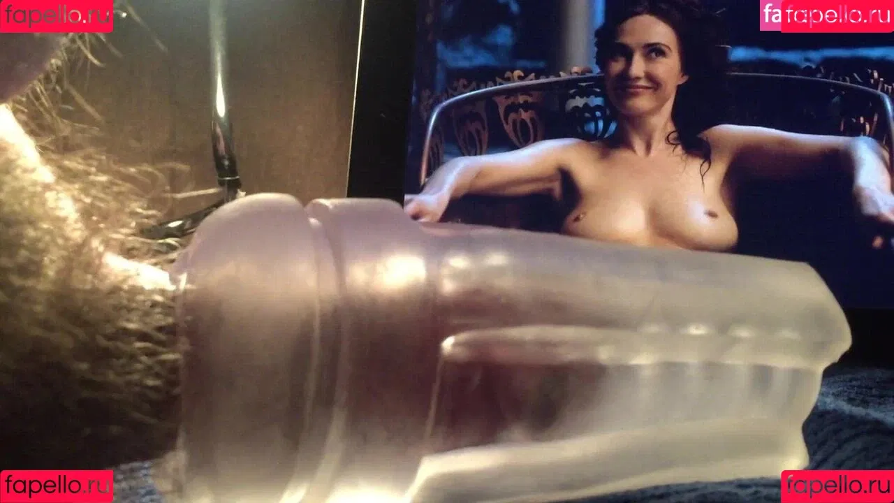 Carice Van Houten / gamethrones / leavecaricealone Onlyfans Photo Gallery 