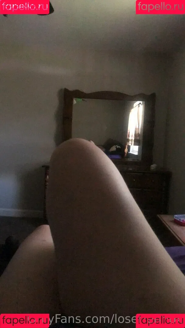 lobeznnox / loserlennox Onlyfans Photo Gallery 