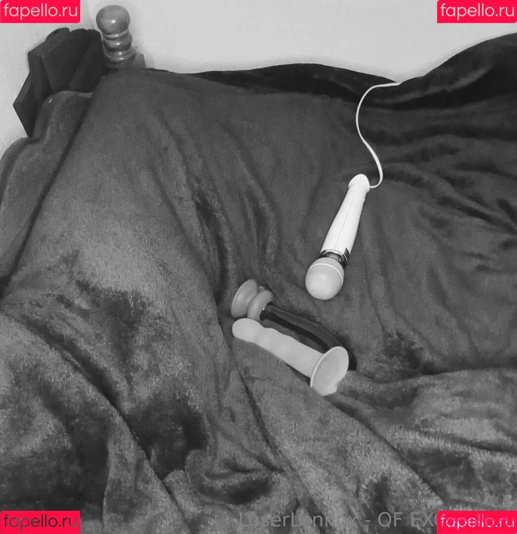 lobeznnox / loserlennox Onlyfans Photo Gallery 