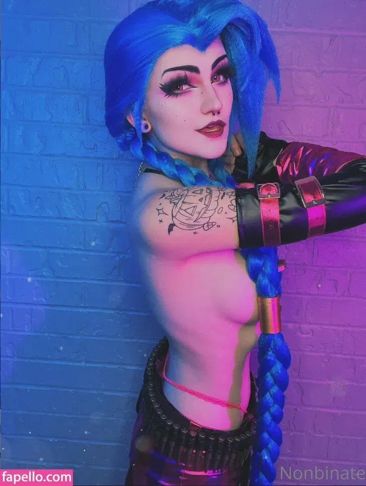 M Blackburn / Nonbinate Onlyfans Photo Gallery 